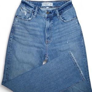 Abercrombie & Fitch Curve Love High Rise ‘90s Relaxed Jeans
